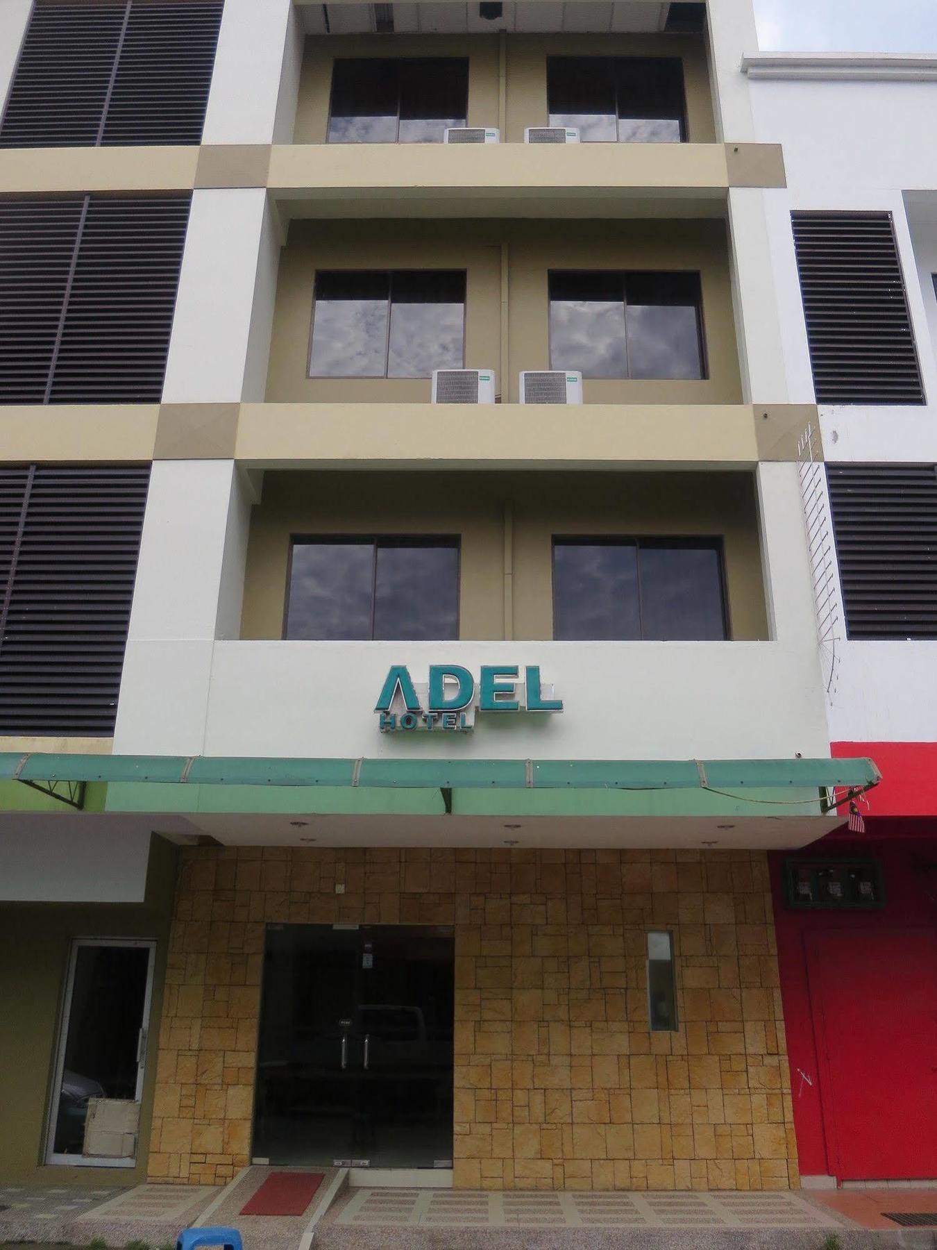 Adel Hotel Putatan Eksteriør billede